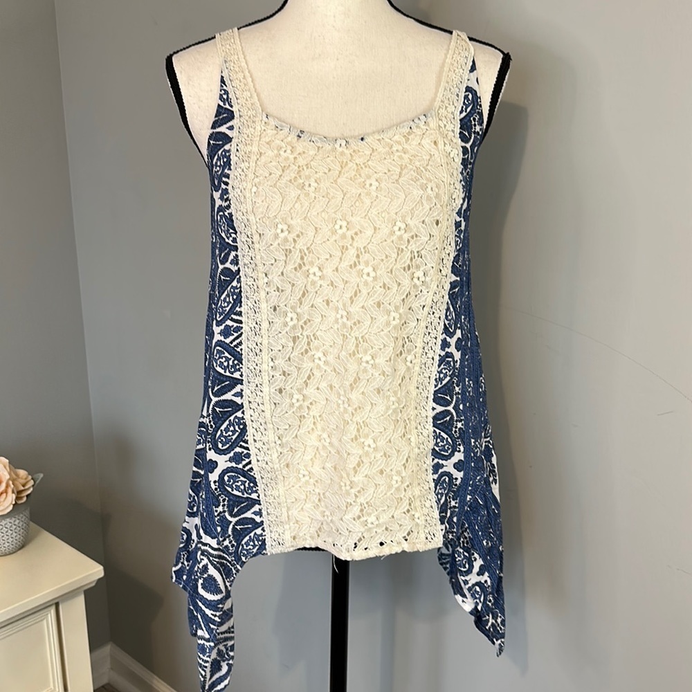 Umgee Lace Country Cottage Tank Top - Picture 1 of 5